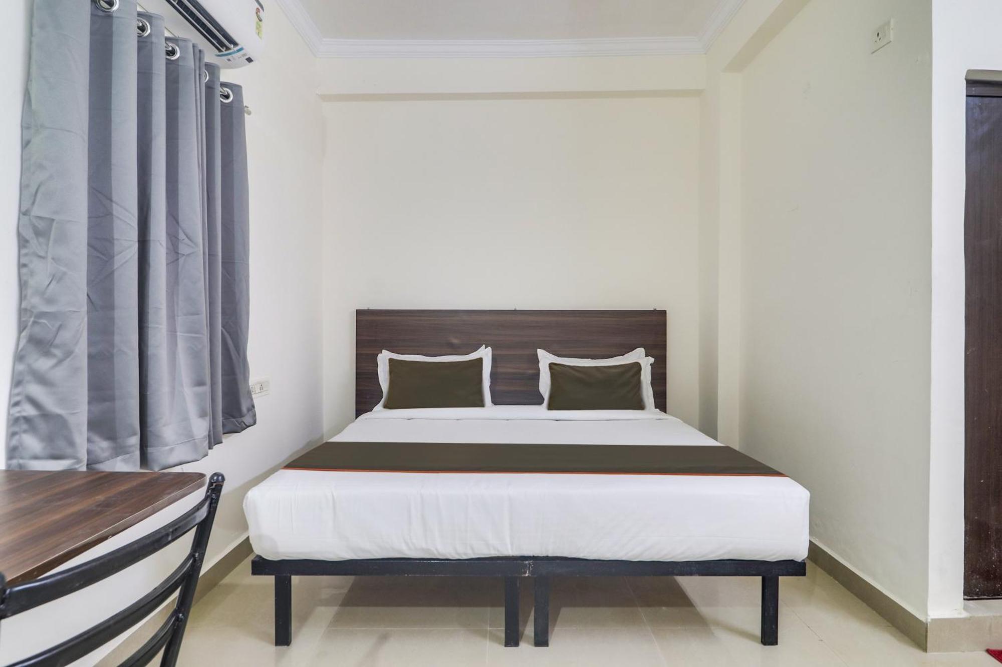 Hotel Collection O Sbr Kondapur Near Rto Office Hyderabad Exterior foto